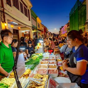 phuket-lard-yai-walking-market-1